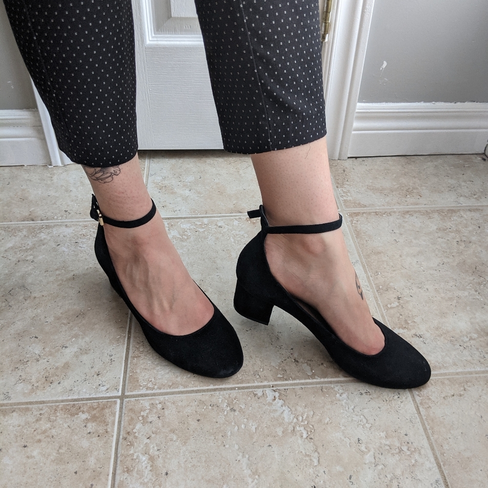 Black suede Steve Madden heels